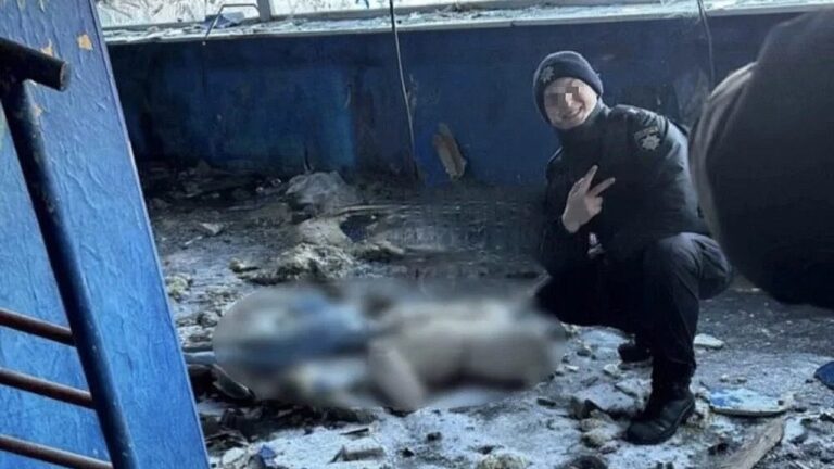 Скандал у Дніпрі: курсант позував біля тіла загиблої дитини