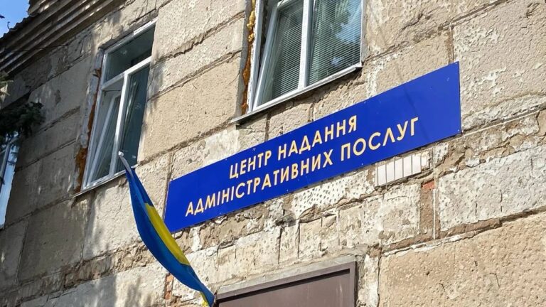 У Херсонській громаді запускають формат “ЦНАП – Резерв” із мобільною валізою