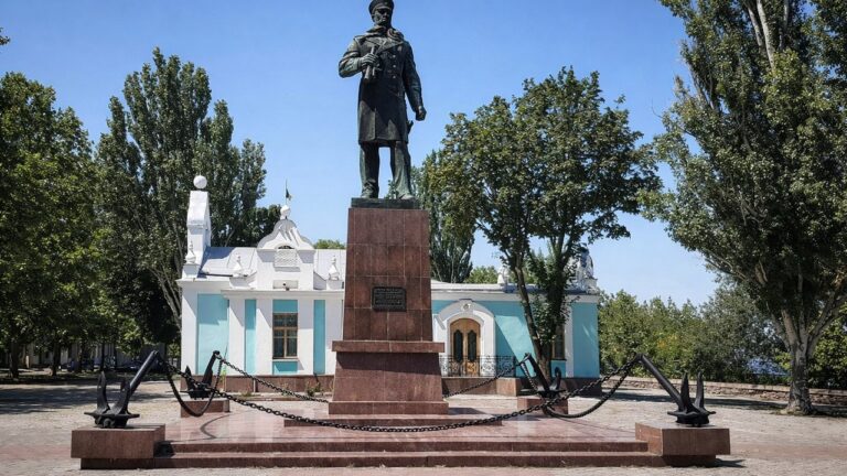 Перенесення пам’ятника Макарову у Миколаєві може коштувати мільйони