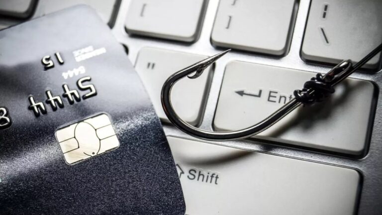 У Миколаєві шахраї виманили у жінок понад 200 тис грн під виглядом банків та правоохоронців