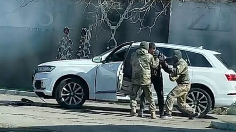 В Одесі водія Audi затримали після ДТП: коментарі ТЦК