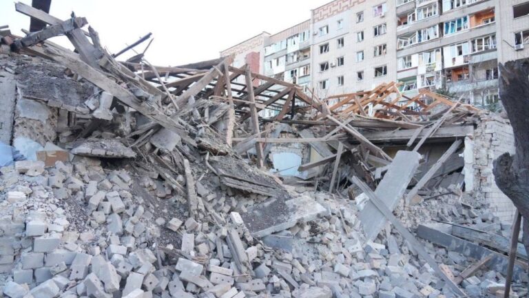 Удар по Запоріжжю: загиблий та семеро поранених внаслідок атаки