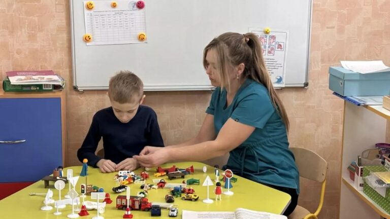 Нові правила для працевлаштування у школах і садках