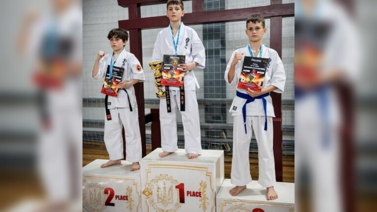 Херсонські каратисти вибороли 17 нагород на чемпіонаті у Полтавській області