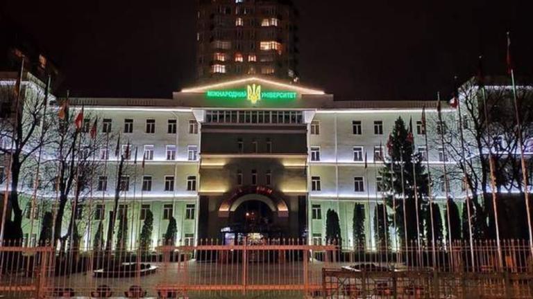 Суд у справі Одесреклами проти університету Ківалова визнав лише частину вимог