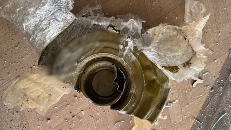 Російський дрон влетів у херсонську лікарню, але не вибухнув