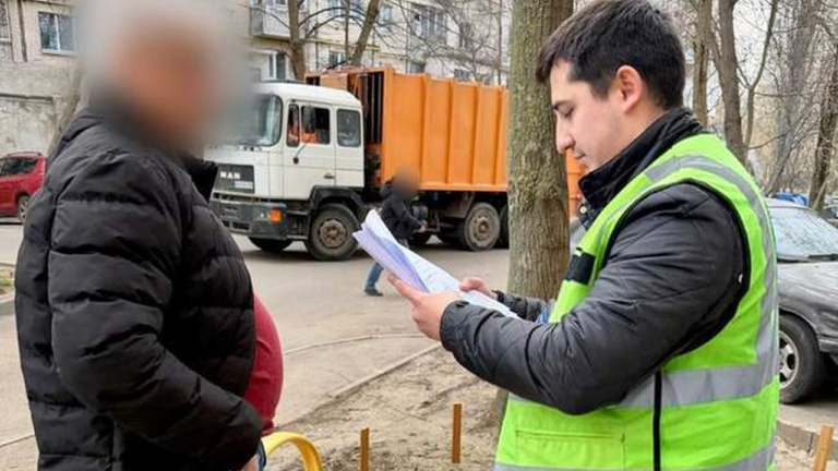 В Одеському зоопарку виявлено підозрюваних у справі про зловживання