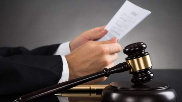 Поліцейський з Одещини визнав провину у справі про хабарництво