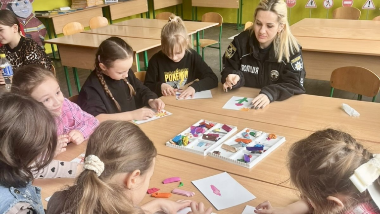 На Миколаївщині для школярів провели воркшоп психологічної підтримки під час війни