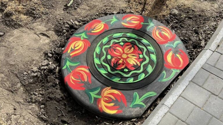 У запорізькій школі мистецтв створили арт-простір просто неба