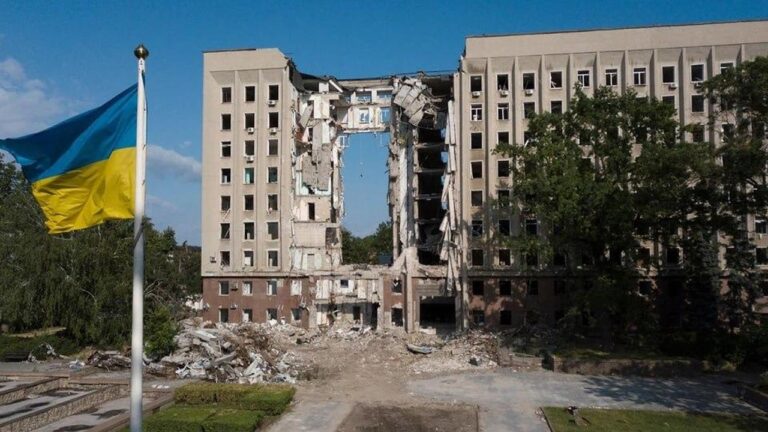 У центрі Миколаєва загинув хлопець після падіння з будівлі ОВА