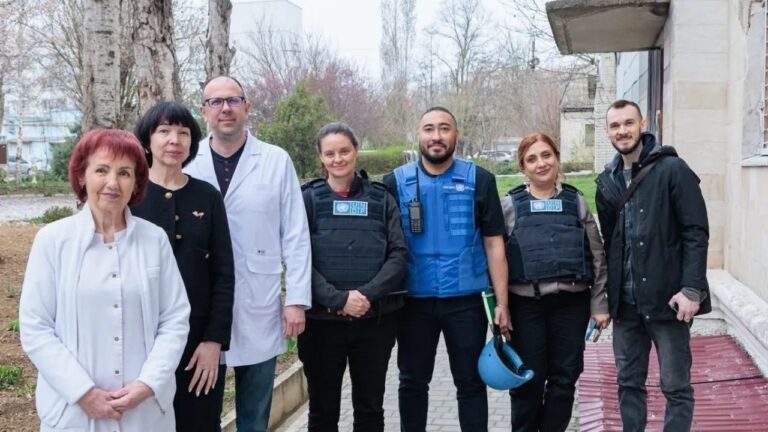 Представники ПРООН відвідали лікарню в Херсоні