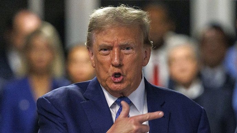 Трамп попередив про можливу загибель цивілізації цієї ночі