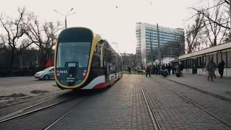 Одеські школярі можуть безкоштовно користуватися електротранспортом