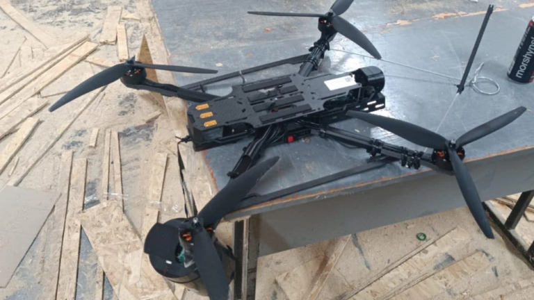 Російські дрони атакували будівлю Херсонського університету