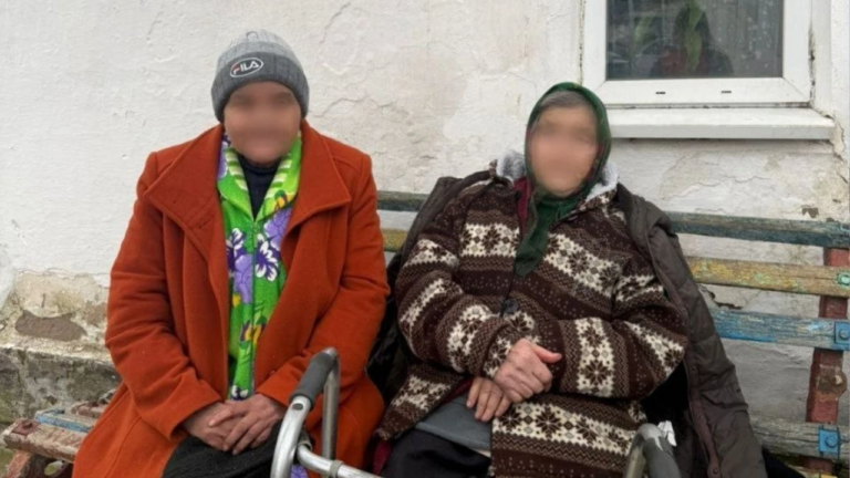 Евакуація з прифронтових міст Херсонщини: дев’ять осіб у безпеці