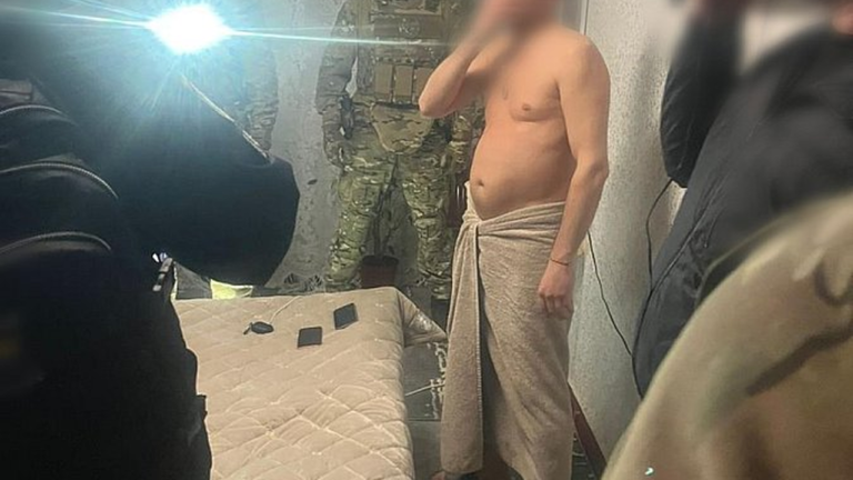 В Україні викрили наркомережу “Хімпром”: сотні обшуків і затримання