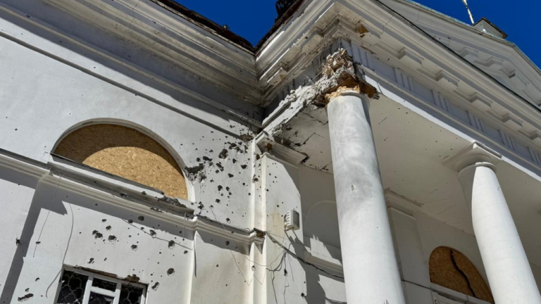 Російські обстріли на Херсонщині: семеро поранених за добу