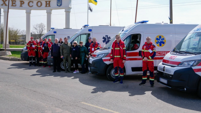 Херсонщина отримала нові реанімобілі для екстреної допомоги