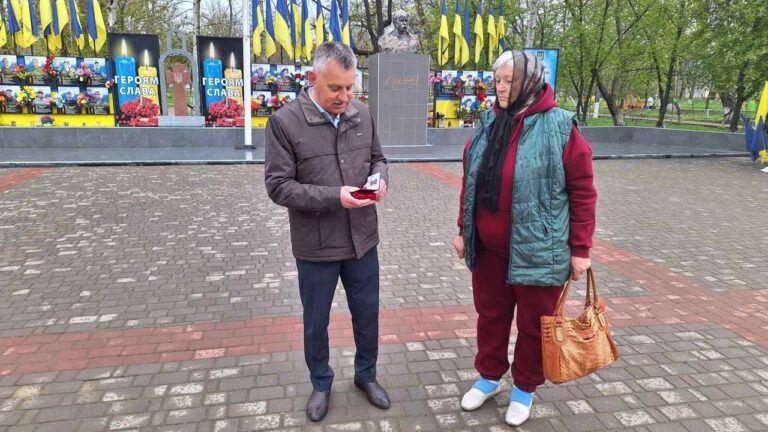 Матері захисниці з Одещини вручили відзнаку “Берегиня воїна”