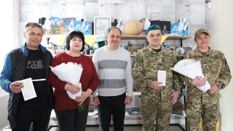 Миколаїв забезпечив житлом військового та вчительку