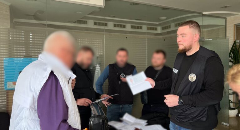 В Одесі директор медичного центру незаконно продавав довідки морякам — Нацполіція