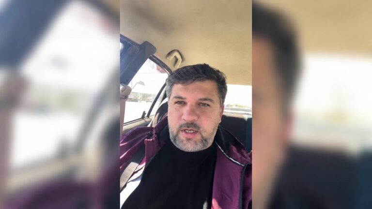 В Одесі невідомий у балаклаві пошкодив авто одесита та поїхав разом із поліцією