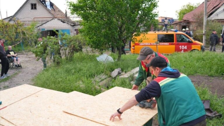Два будинки зруйновано: наслідки російської атаки на Запоріжжя ввечері 15 травня