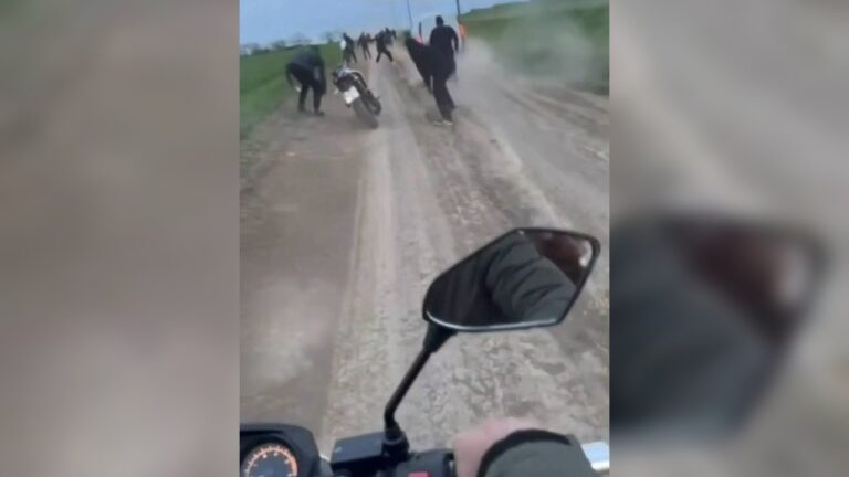 В Ізмаїлі чоловіки на мотоциклах влаштували погоню за авто ТЦК