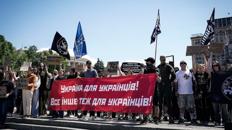 У центрі Києва пройшла акція проти трудової міграції: що вимагали учасники