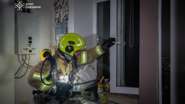У багатоповерхівці Одеси сталася розгерметизація газової труби: людей евакуювали