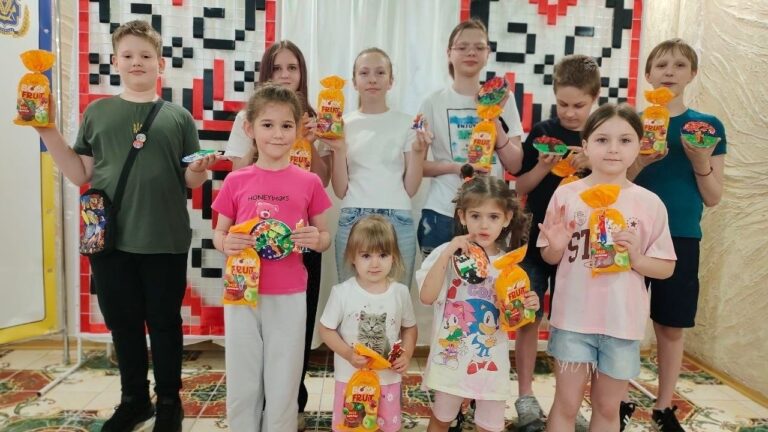В Одесі для дітей-переселенців з Херсонщини провели творчий захід