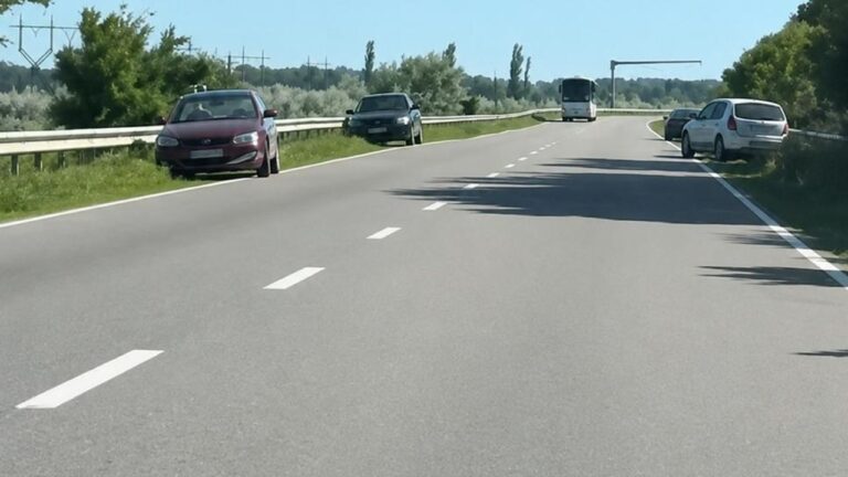На трасі Одеса – Рені зафіксовано десятки покинутих авто: подробиці