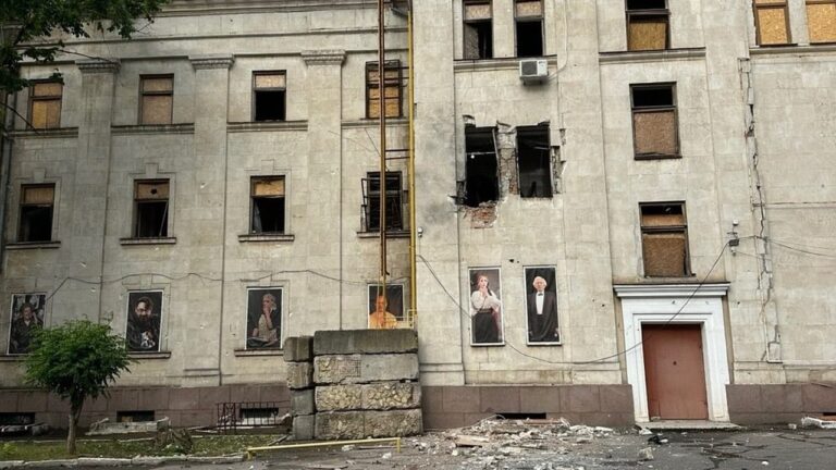 У Херсоні вдруге за час війни постраждав театр імені Куліша