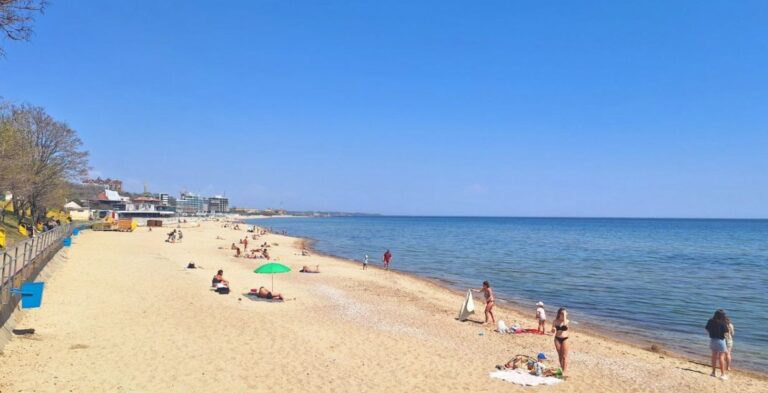 В Одесі дитину знесло в море: українці стурбовані станом безпеки на пляжах