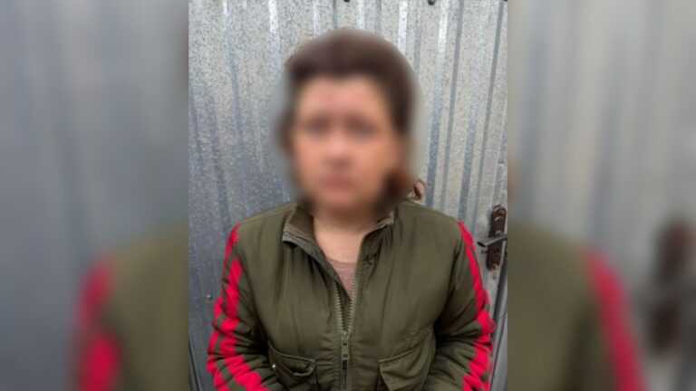 У Херсоні мешканка залишила свого 3-річного сина на вулиці на всю ніч