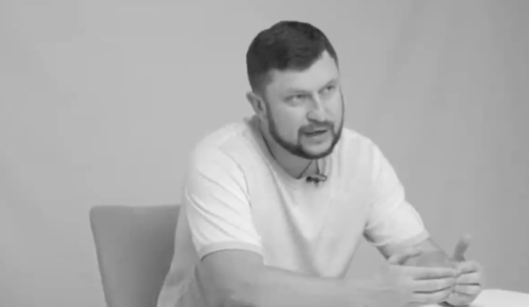 Офіцер ЗСУ закликав українських політиків повернути своїх родичів з-за кордону на фронт
