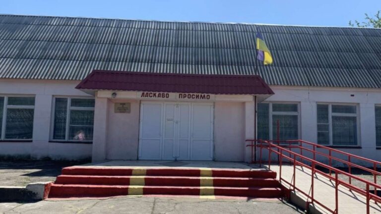 Суд дозволив демонтувати стіни нового шкільного укриття під Одесою через підозри у розкраданні коштів