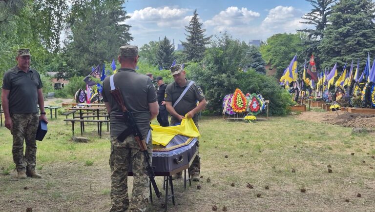 У Запоріжжі внаслідок ракетного удару РФ загинув співробітник ТЦК Микола Терновий