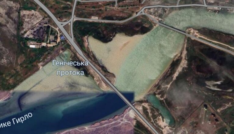 На окупованій Херсонщині пошкоджено міст між Генічеськом та Арабатською стрілкою