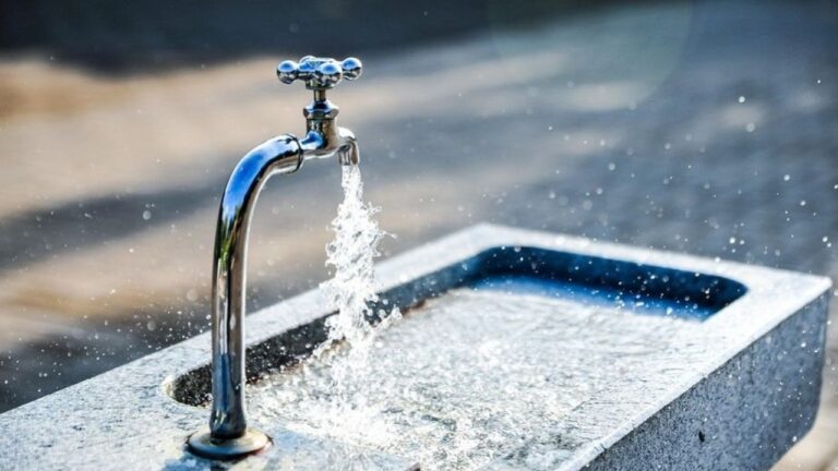 Понад 1300 жителів Запоріжжя залишилися без води через аварію