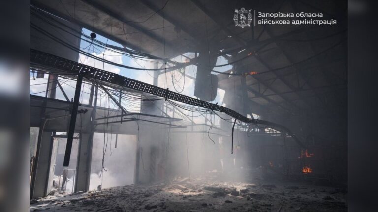 Ворог завдав повторний удар по Запоріжжю: пошкоджено термінал логістичного оператора
