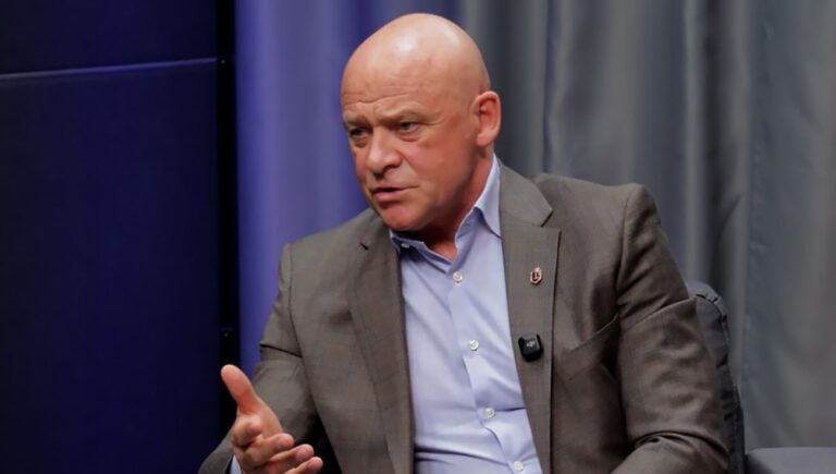 Екс-мер Труханов назвав російськомовні пісні про Одесу культурним кодом і розкритикував сучасних авторів