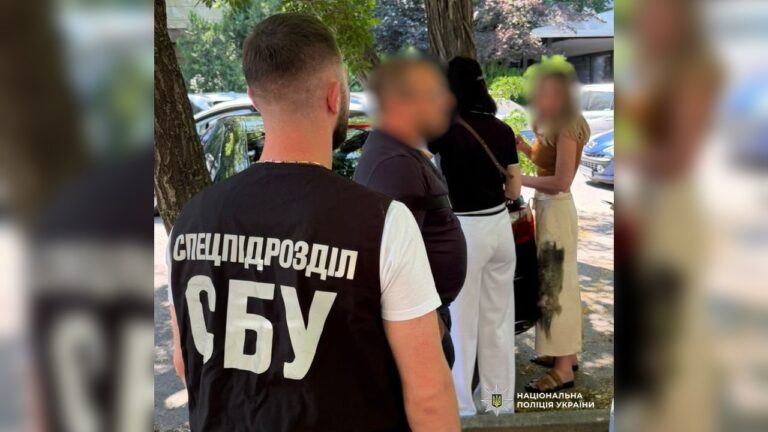 В Одесі адвокат, нотаріус і реєстратор отримали підозри у справі про нерухомість на 18 млн грн