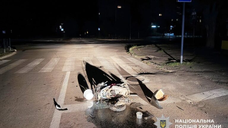 У Миколаєві п’яний водій збив 17-річного мопедиста та втік з місця ДТП