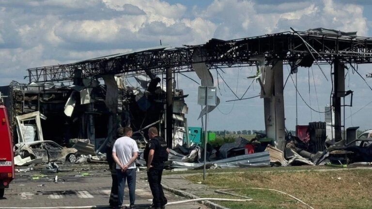 Майже половина АЗС Херсонщини закрилася через російські атаки