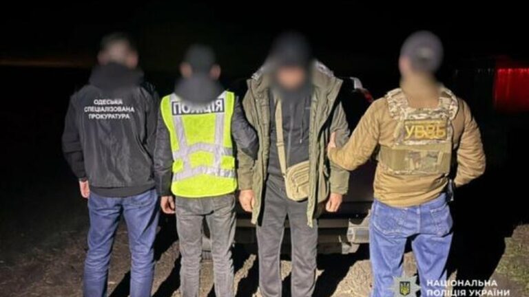 На Одещині військовий намагався підкупити прикордонника за 4 тис євро