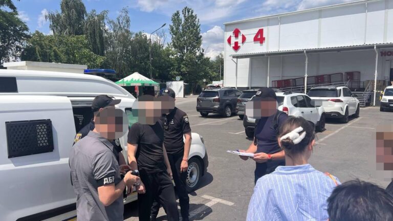 Військового судитимуть за продаж дронів для оборони