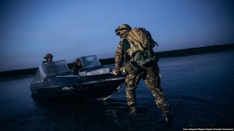 РФ наразі не планує тактичні морські десанти на Херсонщині, зосереджуючись на утриманні позицій