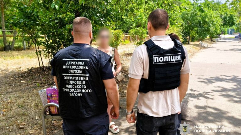 Жительку Одеси затримали за підозрою у вербуванні жінок для сексуальної експлуатації в Норвегії